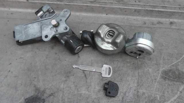 ライブディオS ZX AF34 AF35 の キーセット シャッター付 *1456195769