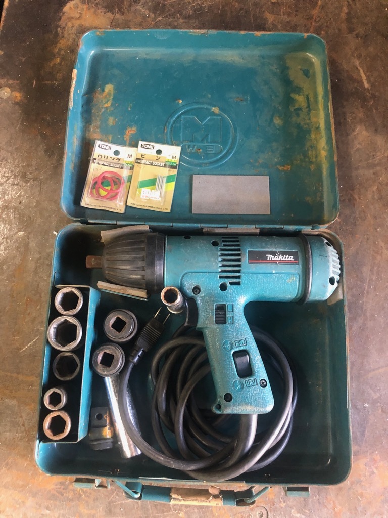 マキタ 6904VH makita - ☆ ケース付 4型インパクトレンチ 12.7mm 100V マキタ 6904VH makita - ☆ ケース付 4型インパクトレンチ 12.7mm 100V
