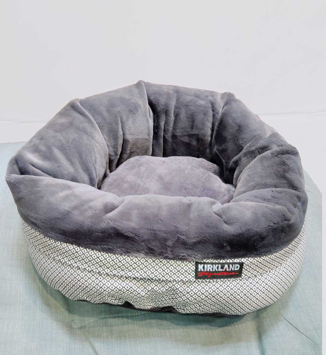 犬猫 ペットベッド コストコカークランド イタグレホイホイ ベッド 売買されたオークション情報 Yahooの商品情報をアーカイブ公開 オークファン Aucfan Com