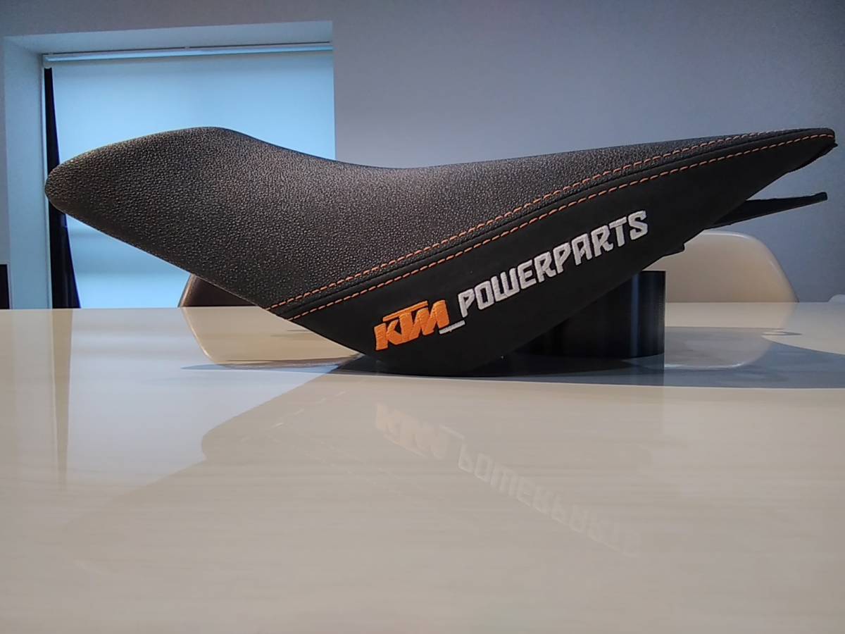 KTM エルゴシート 0 DUKE duke 1 2 390用 バック用シートサービス | 公式