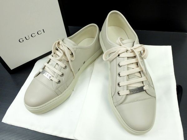 期間限定 新品【GUCCIグッチ】ロゴプレート ローカットスニーカー シューズ サイズ6 2/1 レザー グレージュ系 シンプル