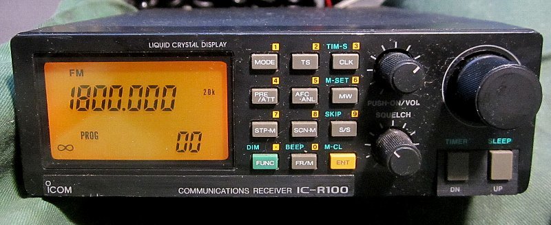 ICOM 広帯域受信機 IC- R100 受信範囲0.5～1800MHzのAM/NFM/WFM