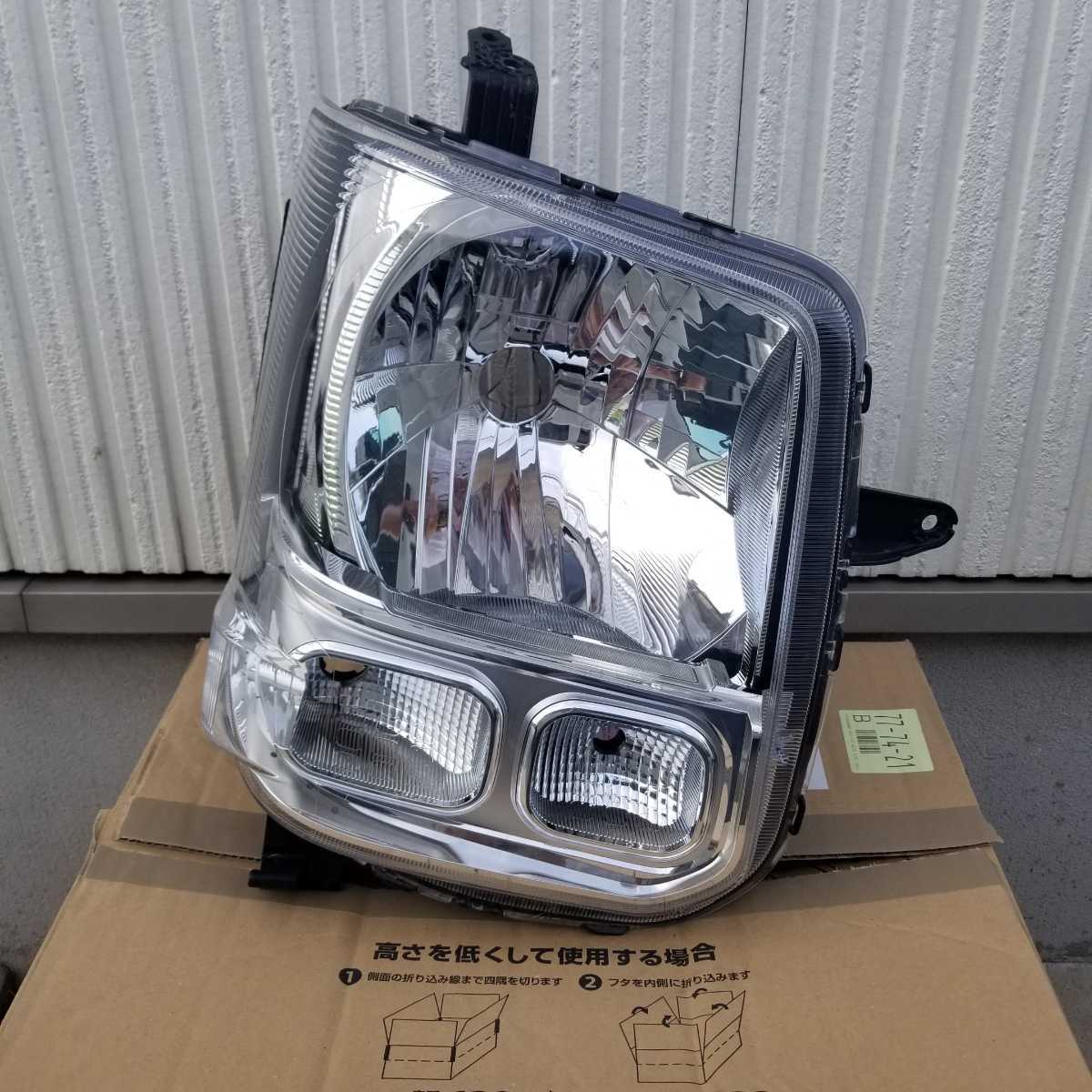 エブリイ DA17V 右ヘッドライト
