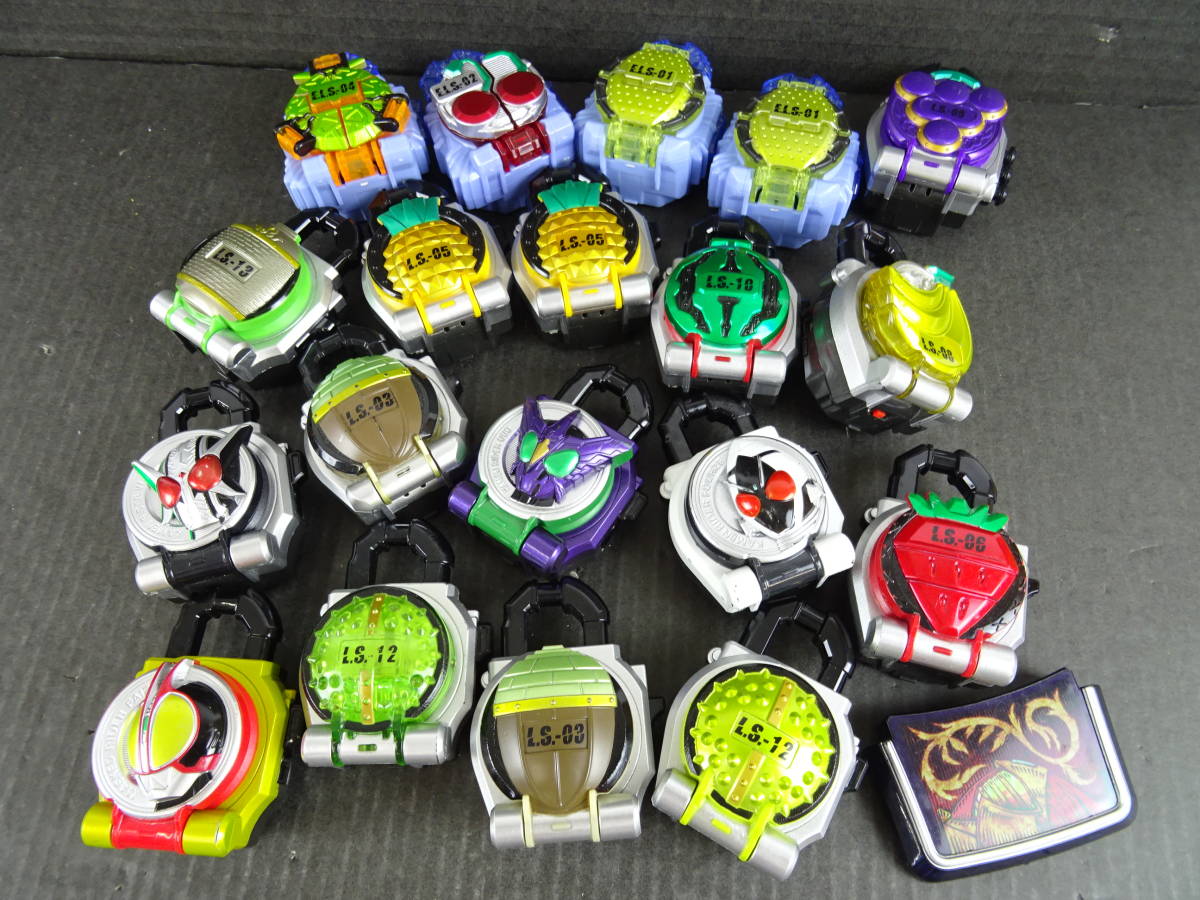 仮面ライダーゼッツ』変身アイテムの「DXライダーカプセム」や 抽選