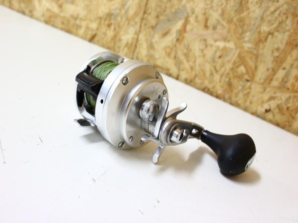 【低価，大得価】 KD07019 シマノ 13 オシア カルカッタ 300HG 右 ギア比 6.0 SHIMANO OCEA CALCUTTA 300 HG(シマノ)｜売買されたオークション情報、yahooの商品情報をアーカイブ公開 - オークファン シマノ