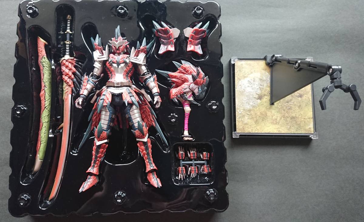 モンスターハンター4 レウスシリーズ フル稼働アクションフィギュア 
