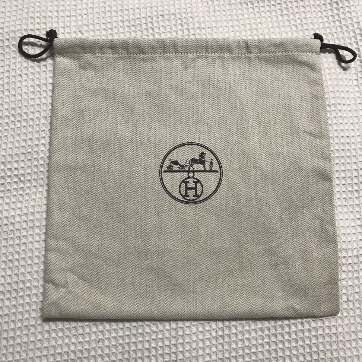 激安大特価，新作 エルメス 保存袋 31.5&times;31.5 ヘリンボーン 巾着 袋布 バッグ 鞄 ポーチ 巾着袋 HERMES(その他)｜売買されたオークション情報、yahooの商品情報をアーカイブ公開 - オークファン かばん、バッグ