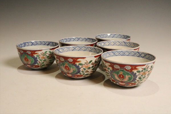 江戸後期 染付 蓋付茶碗　孔雀羽に桜文様 細密描写 飯碗 2客揃い 古伊万里 | iichi 蓋茶碗 江戸後期 1客 花唐草 メルカリ - 2客セット