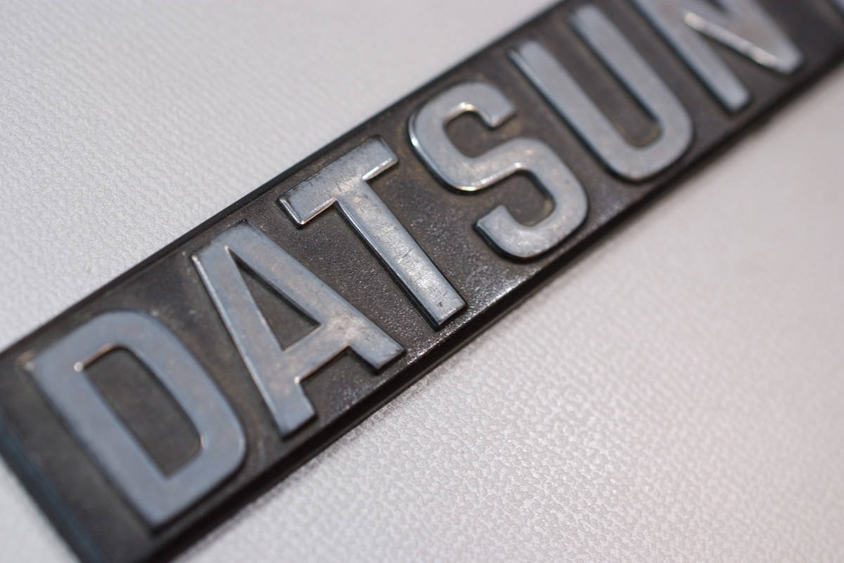 □ DATSUN 200SX 実車エンブレム Badge ダットサンS110 Rcitys Nissan 
