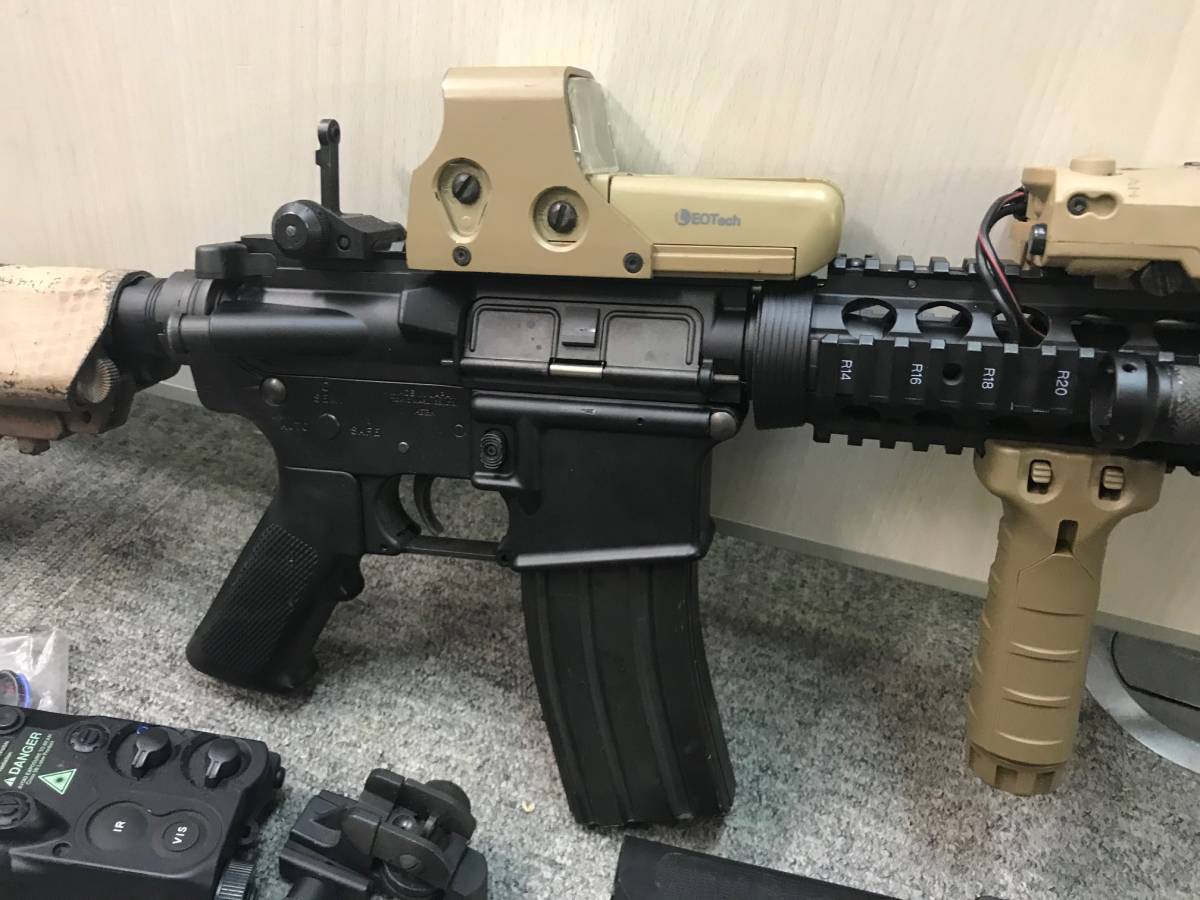 東京マルイ 次世代電動ガン M4A1 外装 SOPMODカスタム リポ＆充電器他 