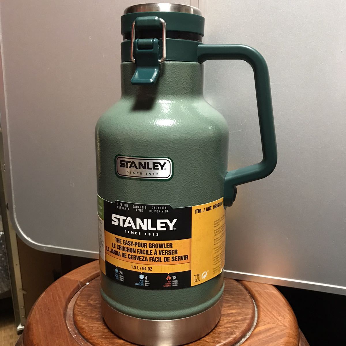 ラスト1点】旧ロゴ スタンレー(STANLEY) 真空グロウラー 1.9L STANLEY