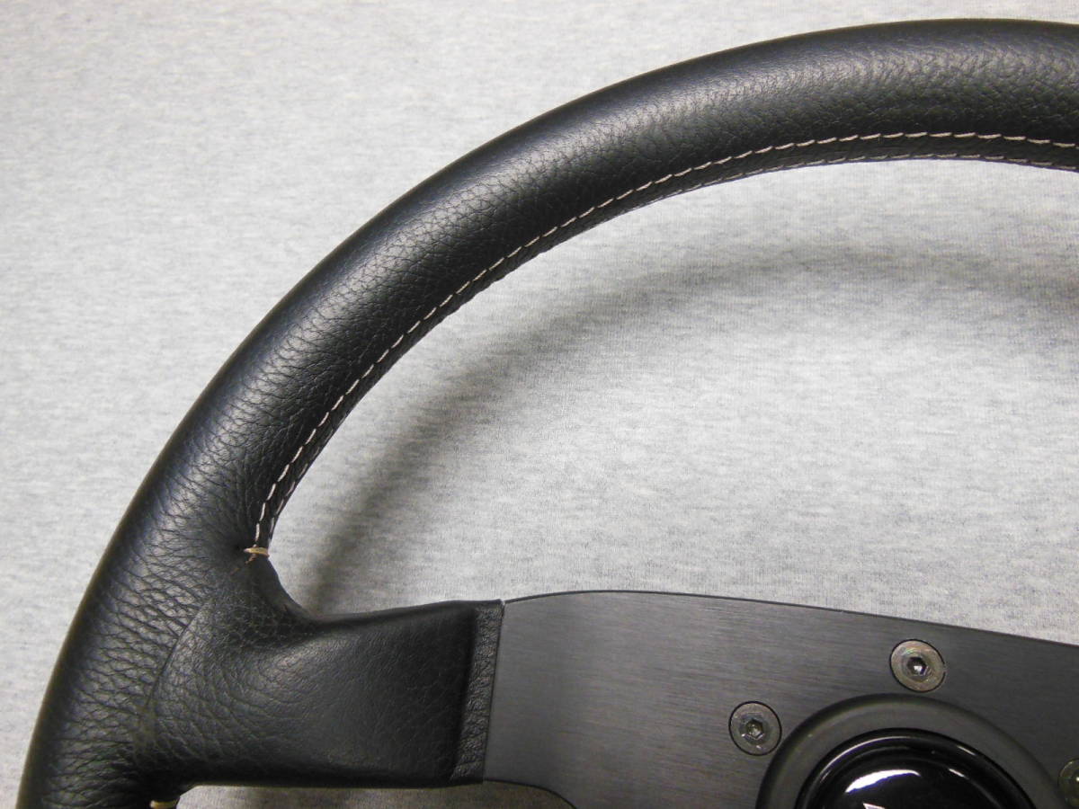 VELOCE RACING 350mm ヴェローチェ MOMO（モモ） momo MOMO モモ の