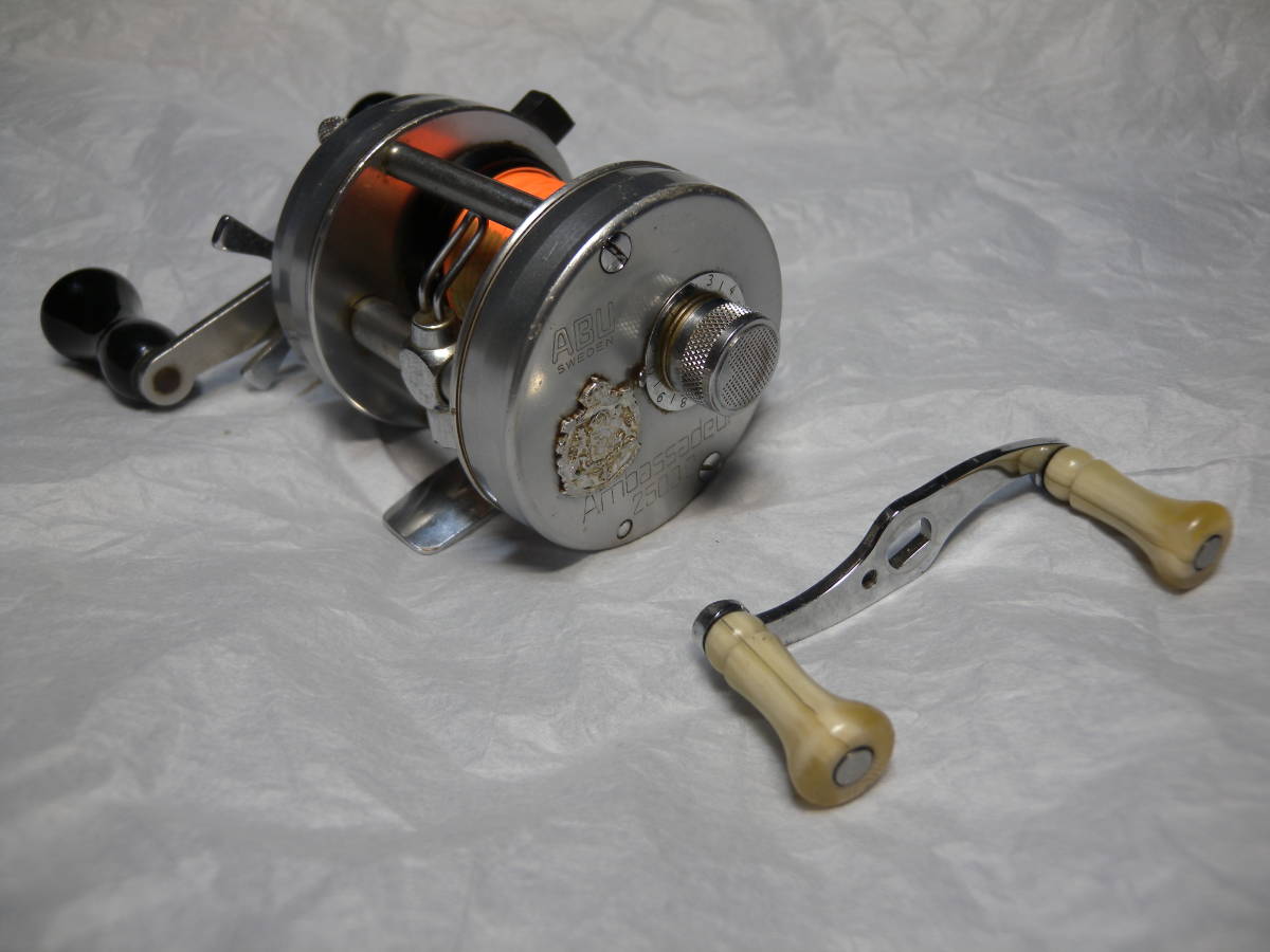 【品質保証，限定SALE】 ７６年ヴィンテージ ＡＢＵ２５００Ｃ 赤ハイ 回転良好 良品 検 ヘドン ５０ スミス 七色(アブガルシア)｜売買されたオークション情報、yahooの商品情報をアーカイブ公開 - オークファン アブガルシア