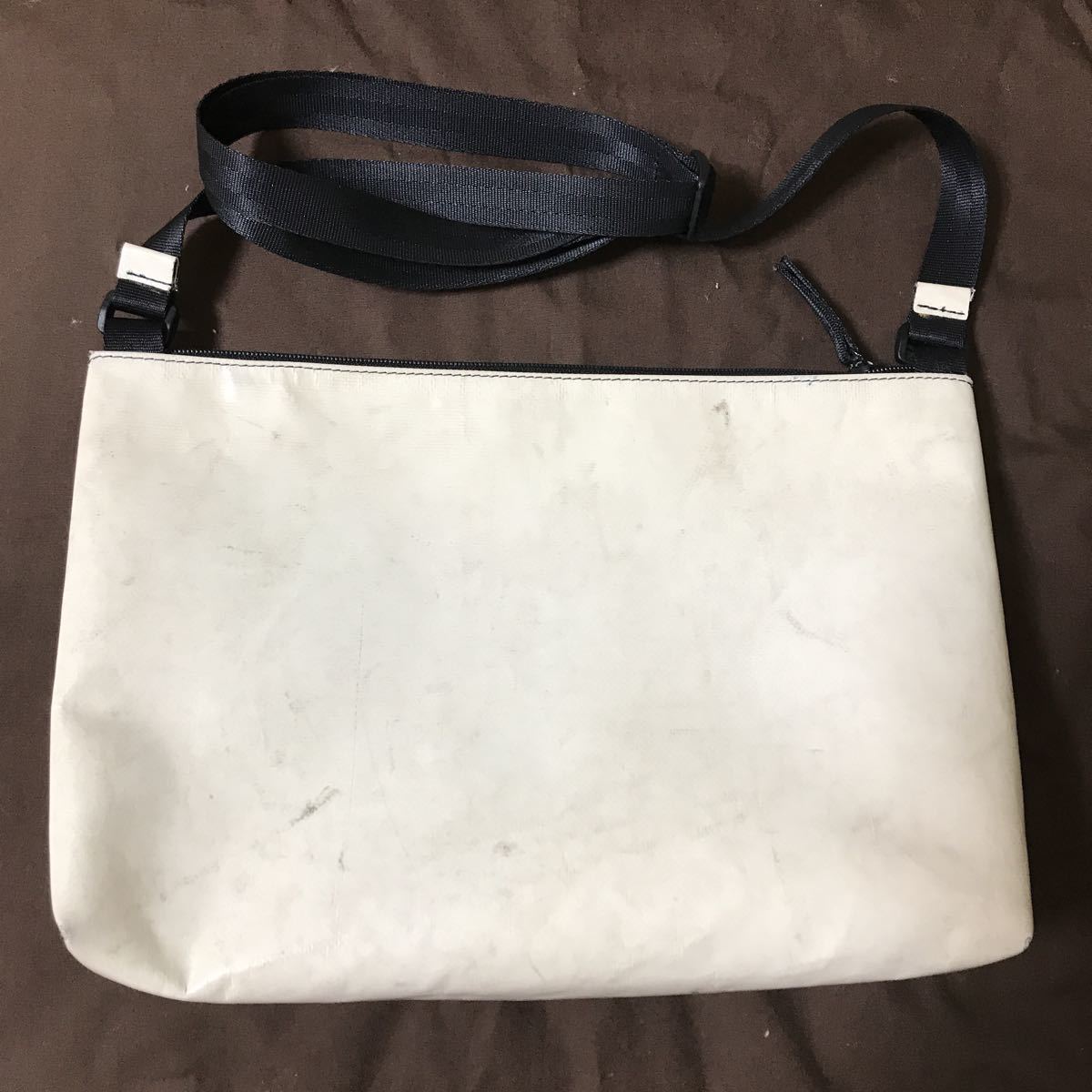 FREITAG LOU ショルダーバッグ ホワイト 白 フライターグ(ショルダー 
