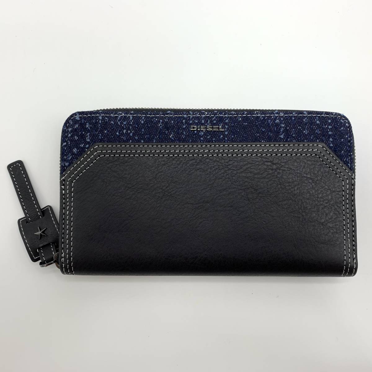 定価21,384円☆DIESEL スター柄スタッズ付きラウンドファスナー 長財布 