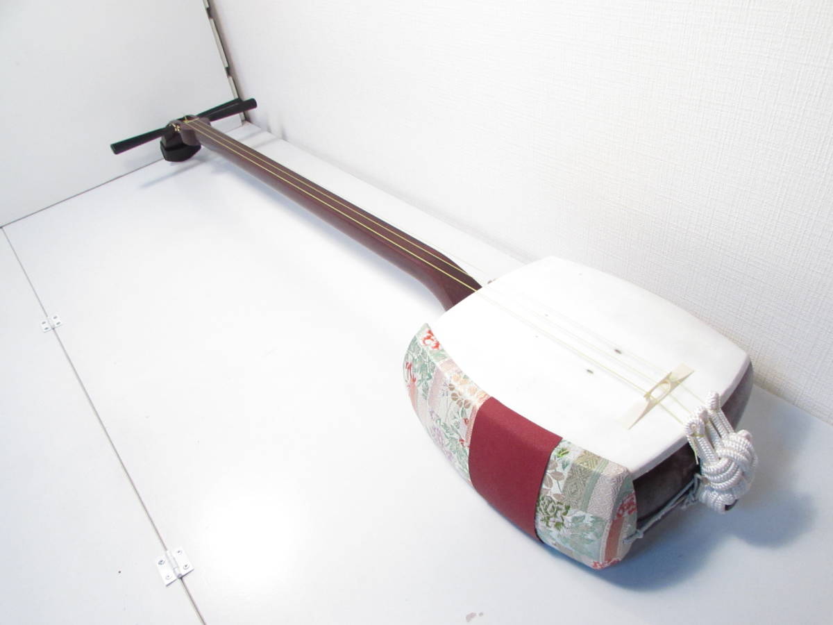 新商品！】 紅木三味線のフルセットです！ 上駒にK9刻印新品四ツ皮