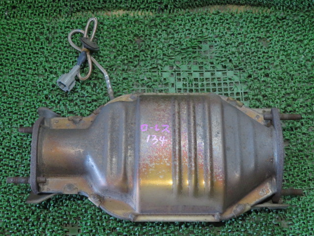 210422-5914 日産 NISSAN ローレル c35 マフラー 触媒 (B) 【公式通販】