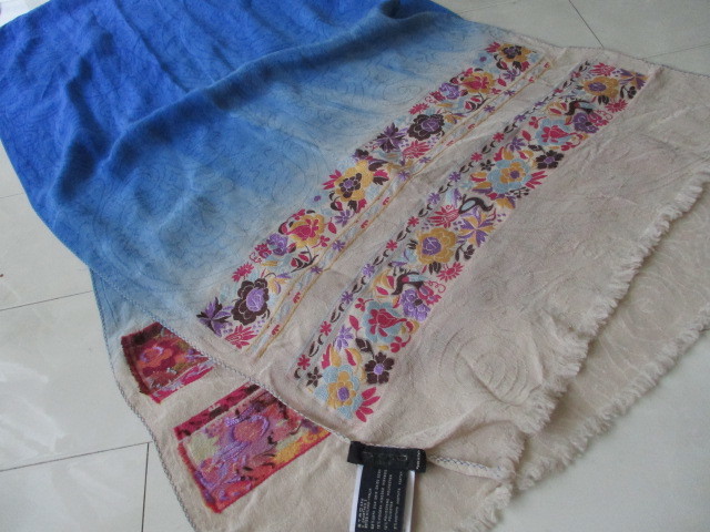 ◇本物 エトロ 豪華 刺繍入りシルクロングストール 美品◇ ETRO⁄エトロ_