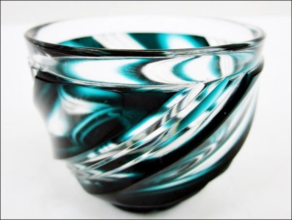 17 41-304748-30 [S] 薩摩切子 島津 SHIMADZU 工芸品 ガラス 猪口 緑系