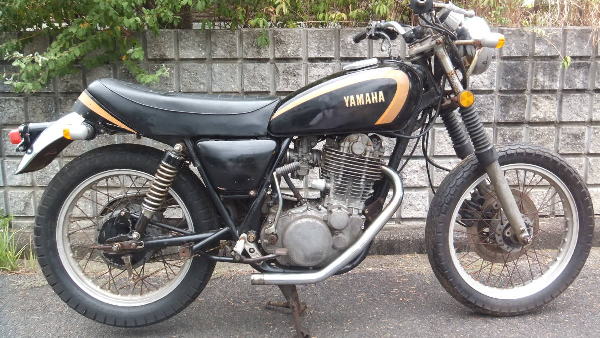 SR400 ナロータンク難アリ