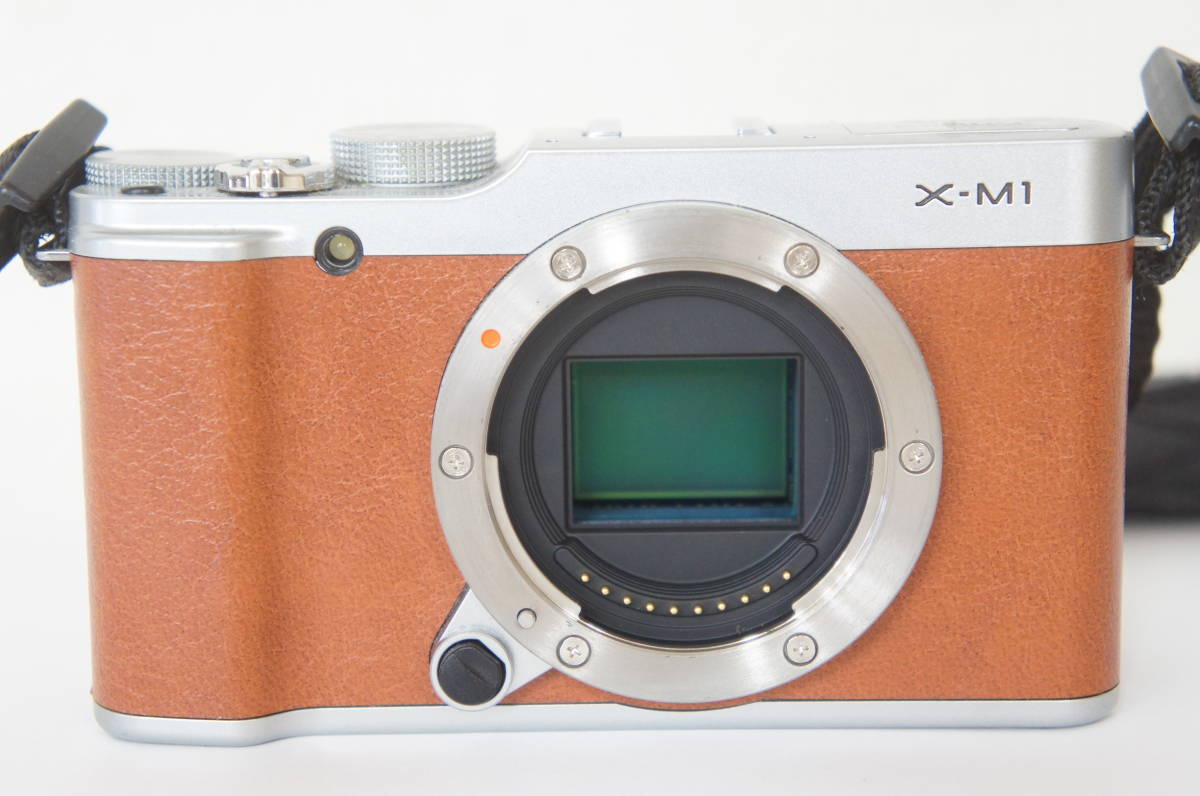 FUJIFILM 富士フィルム X-M1 ミラーレス一眼 カメラ FUJINON SUPER EBC 