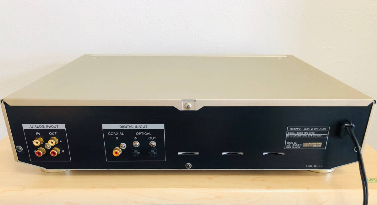 SONY DATテープデッキ DTC-ZE700