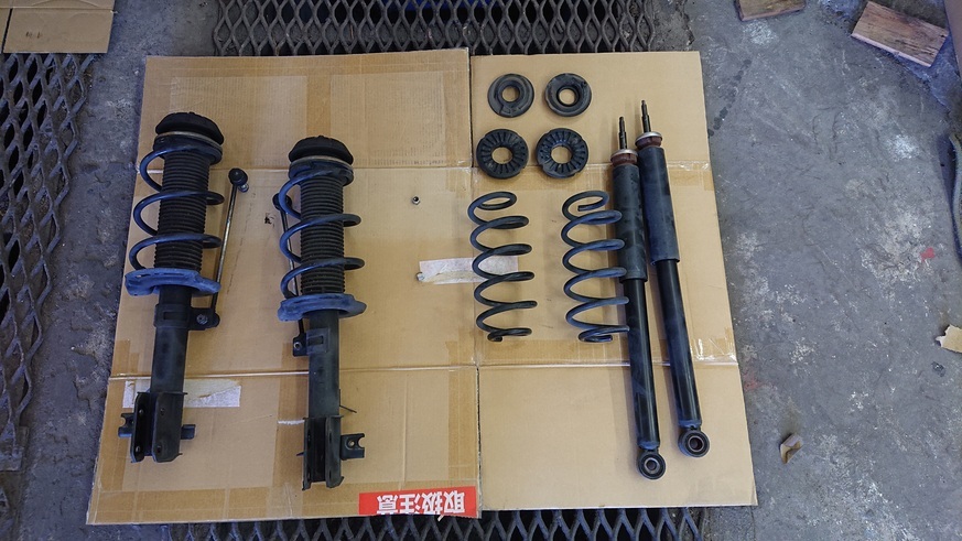 スイフトスポーツ　ZC32S 純正 サスペンションキット 前後セット スズキ スイフトスポーツ ZC32S 純正足回り 前後 サスペンションキット