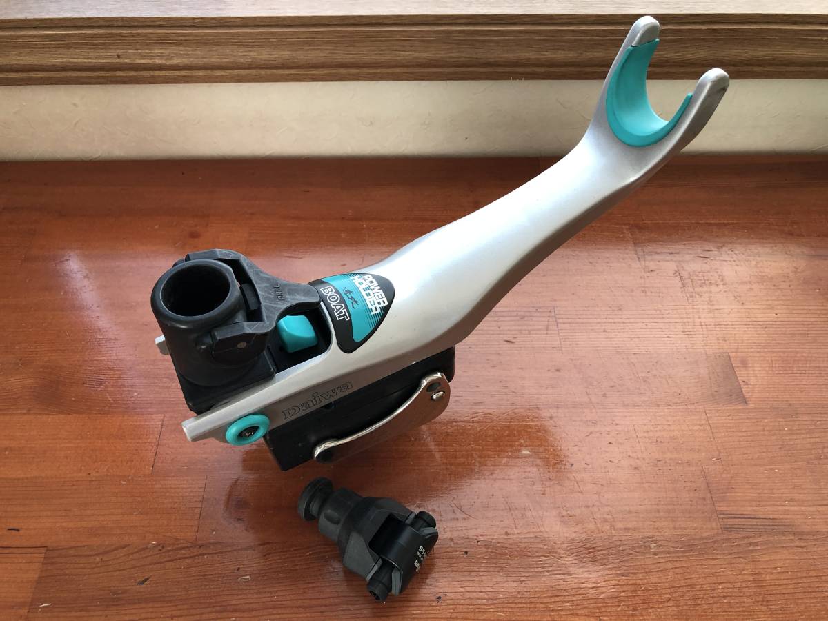 正規品，お買い得 ダイワ パワーホルダー POWER HOLDER 速攻 BOAT ボート 綺麗 台座無し 竿受け(竿受け)｜売買されたオークション情報、yahooの商品情報をアーカイブ公開 - オークファン 竿受け
