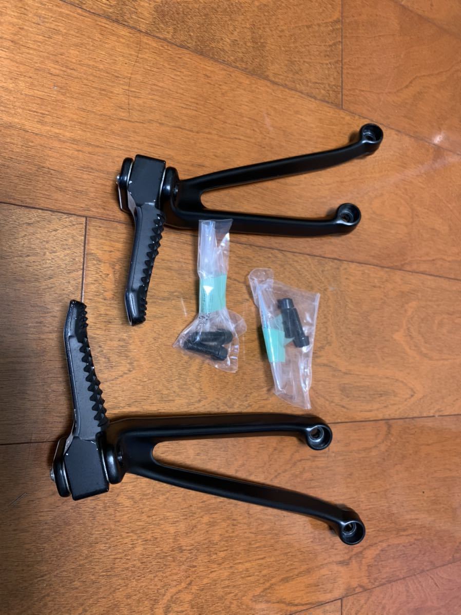 S1000RR 純正 タンデムステップ 純正ステップ [k1190867926]BMW WB10D5009HZ700*** BMW　S1000RR　2017　タンデムステップ　純正　ノーマル　左右セット　8521680　8521681