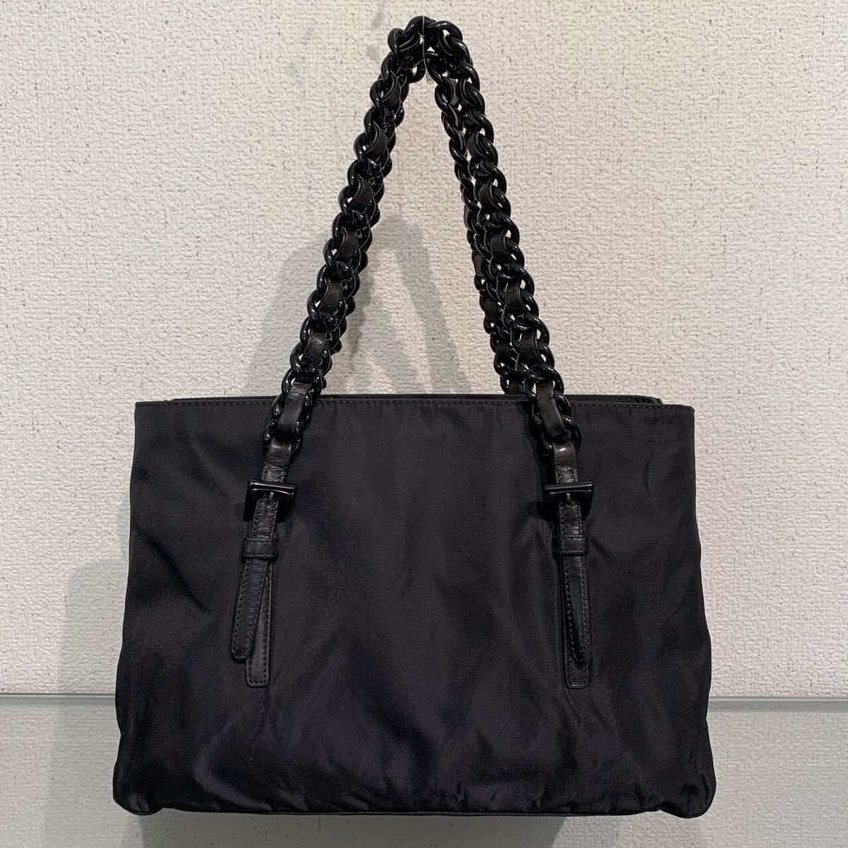 高品質，人気セール 良品 プラダ プラスチック チェーン ナイロン トート ショルダーバッグ(ショルダーバッグ)｜売買されたオークション情報、yahooの商品情報をアーカイブ公開 - オークファン かばん、バッグ