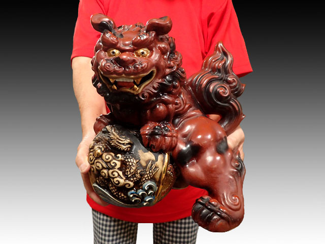 義】 古美術品 時代 九谷焼 須栄義作 忿怒赤獅子 箱なし 守護 加護 金