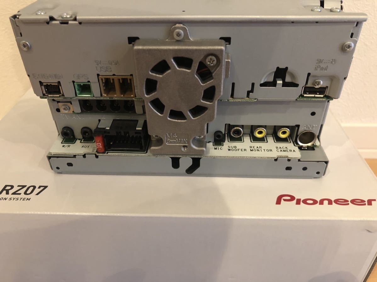 カロッツェリア　AVIC-RZ07 フルセグ メモリーナビ _4