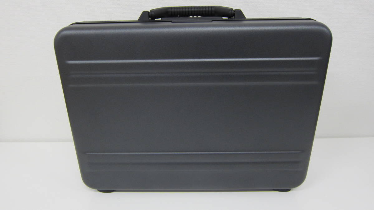 ZERO ゼロハリバートン HALLIBURTON アタッシュケース アルミ 05 For 