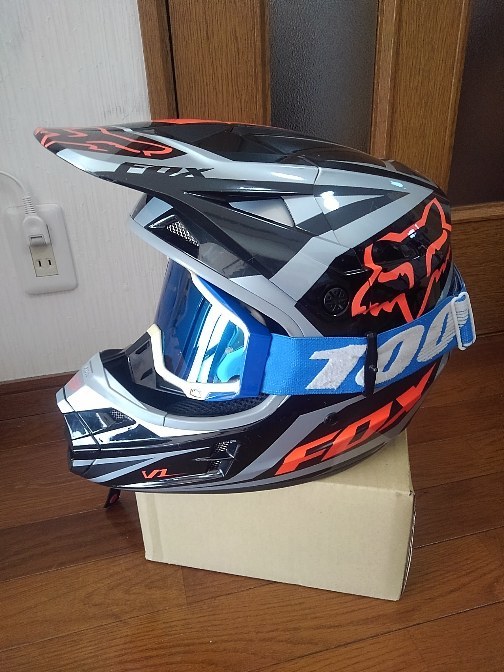 FOX V1ヘルメット | レーススペック(G5284 ジャパン(Fox Racing