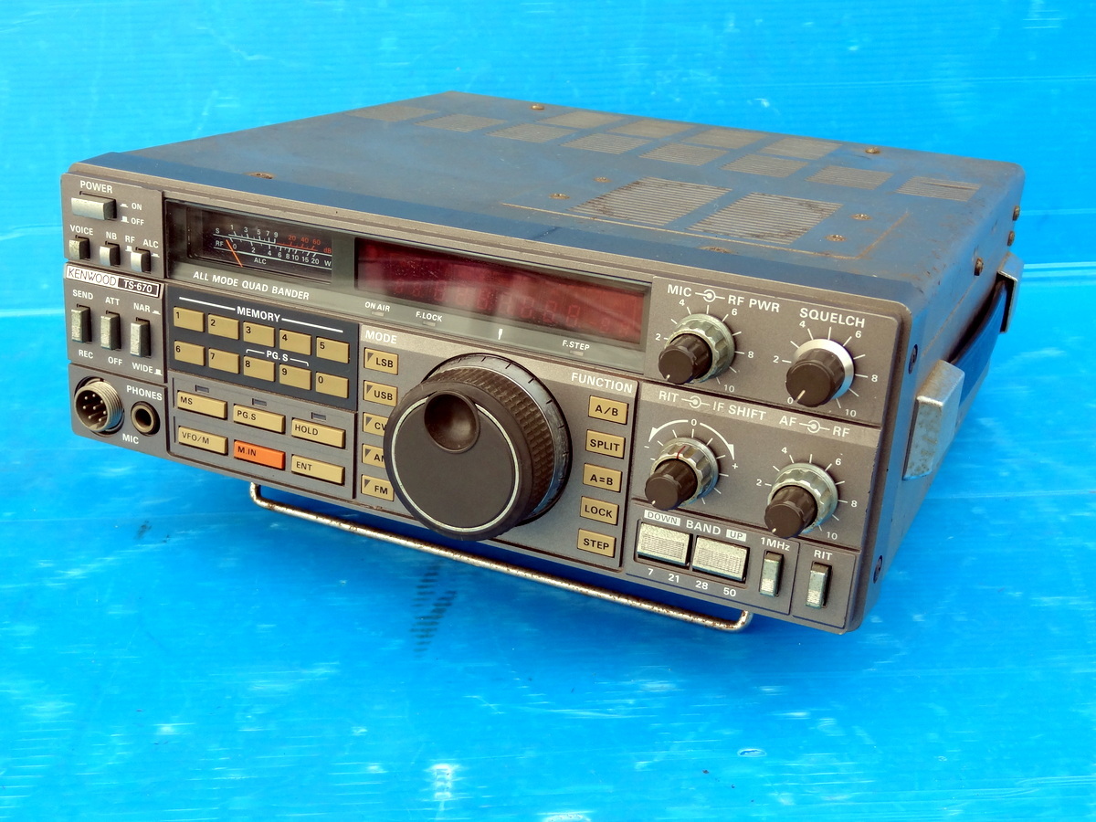 KENWOOD TS-670 TRIO トリオ ALL MODE QUAD BANDER 7/21/28/50 簡易