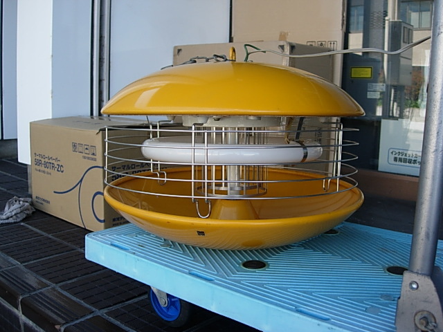 電撃殺虫器をお探しの方へ 屋外用照明器具 YF22562Z 電撃！蚊