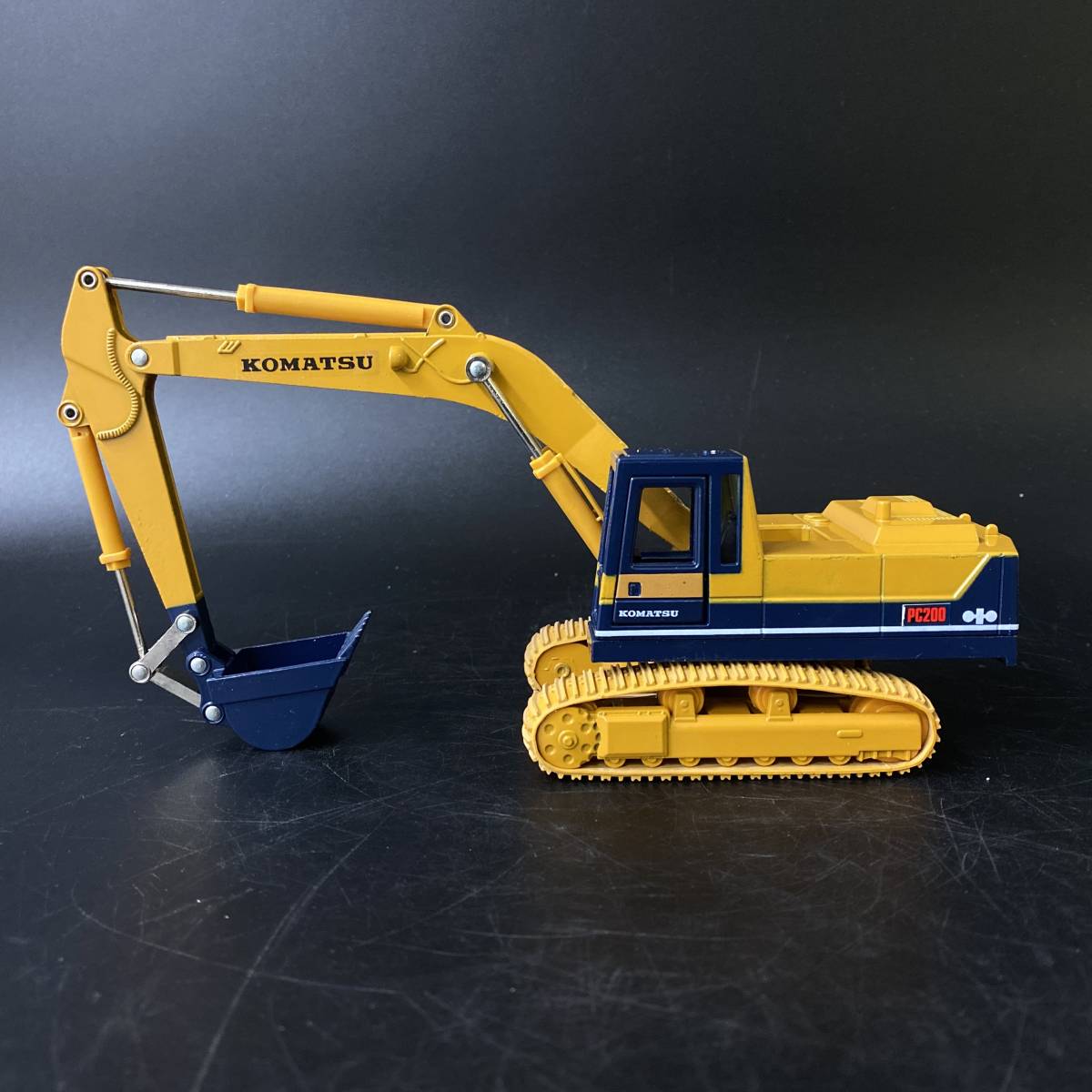 トミカダンディ DK-001 コマツ パワーショベル PC200
