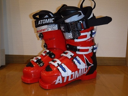 100%新品，低価 ATOMIC アトミック スキーブーツ レッドスター REDSTER FIS130 24.5cm(24.5cm)｜売買されたオークション情報、yahooの商品情報をアーカイブ公開 - オークファン 24.5cm