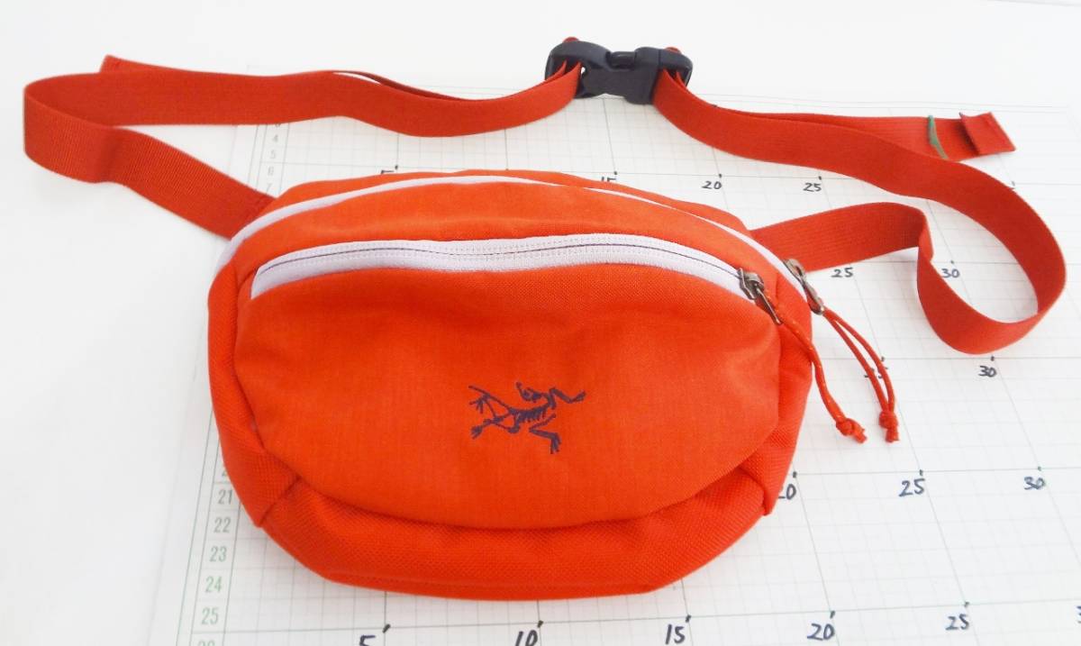 超美品】 ARC'TERYX アークテリクス ショルダーバッグ ウェストバッグ