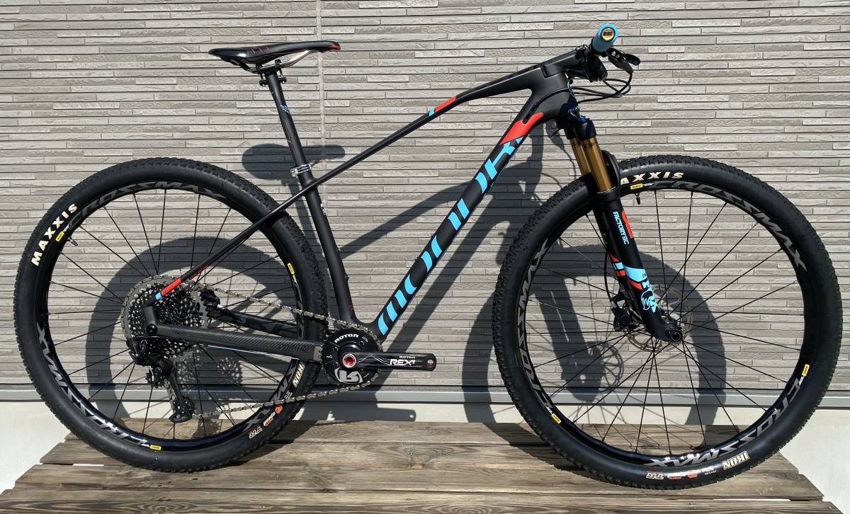 人気セール，品質保証 MONDRAKER PODIUM CARBON RR 29 2018 Mサイズ モンドレーカー ポディウム カーボン MTB 完成車(Mサイズ)｜売買されたオークション情報、yahooの商品情報をアーカイブ公開 - オークファン ハードテイル