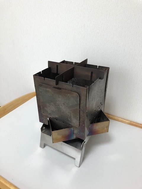  笑&rsquo;s ちび火君 焚き火台 コンパクト グリル ハイパーロストル付き たき火(焚き火台)｜売買されたオークション情報、yahooの商品情報をアーカイブ公開 - オークファン 焚き火台