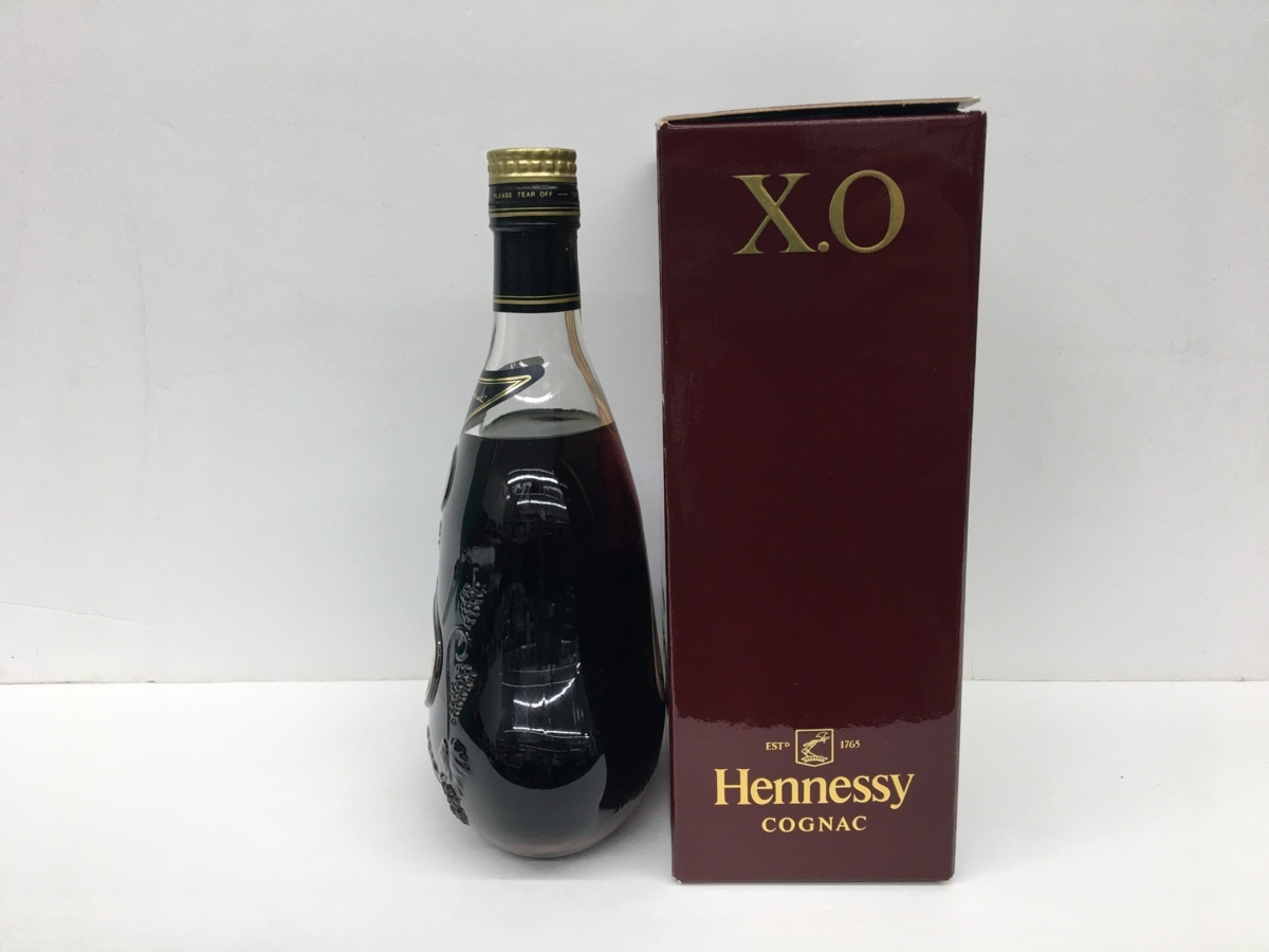 ヘネシー XO 金キャップ クリアボトル 700ml 箱付き ☆HENNESSY XO ヘネシー XO 金キャップ クリア ボトル 700ml/0036