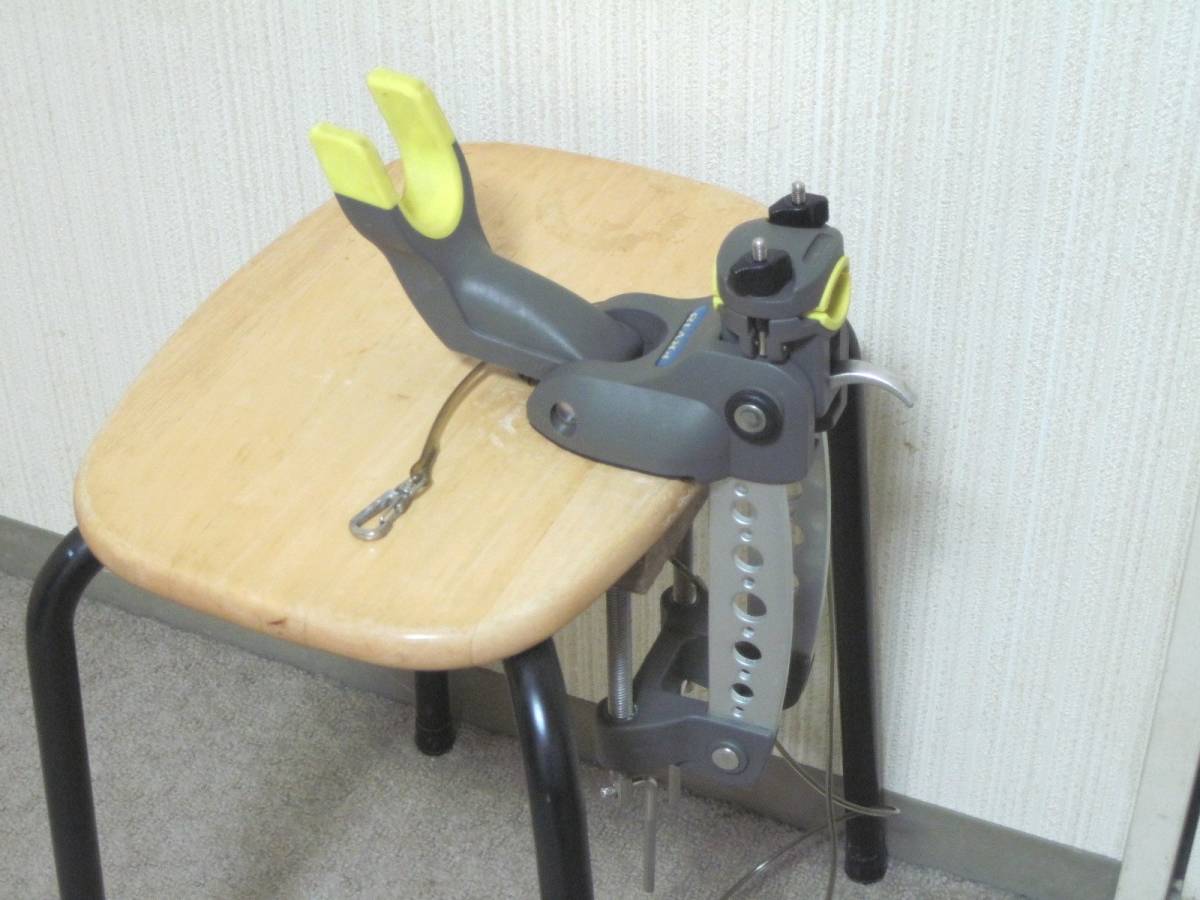 本物保証，正規品 スノーピーク ロッドキーパー FRV18 品(竿受け)｜売買されたオークション情報、yahooの商品情報をアーカイブ公開 - オークファン 竿受け