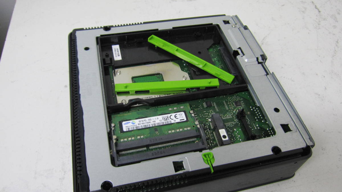 1560☆FUJITSU ESPRIMO Q520/K FMVB0300C Core i7 4785T HDD/無 メモリ