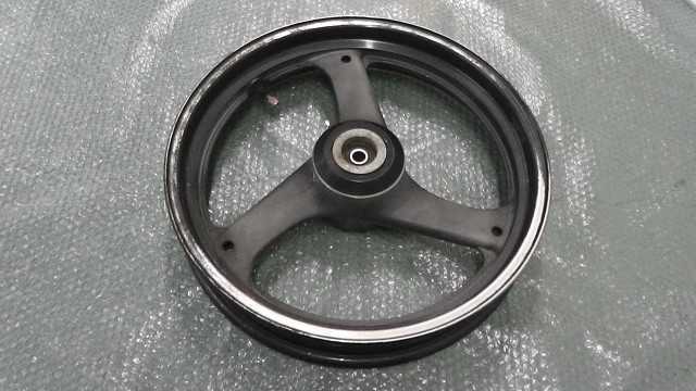 バンディット250 GJ74A-108xxx の フロントホイール *1602469358 中古