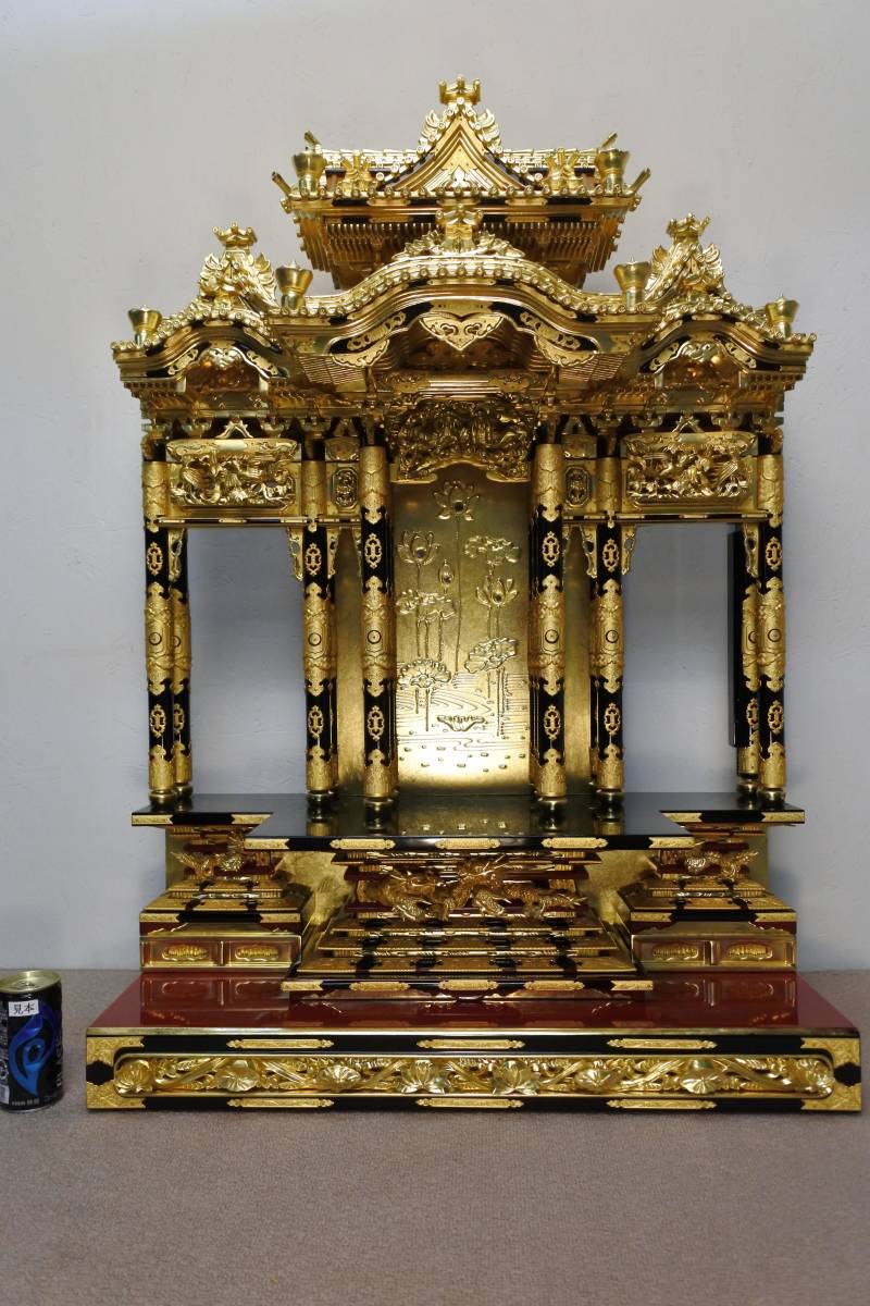 収集品 宮殿 木製 純金箔 本金鍍金金具 幅64㎝ 厨子 仏壇 仏具 収集品 宮殿 木製 純金箔 本金鍍金金具 幅64㎝ 厨子 仏壇 仏具