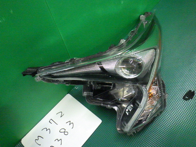プリウス ZVW55 純正 ライトセット 左右 LED 47-75 ヘッドライト 50