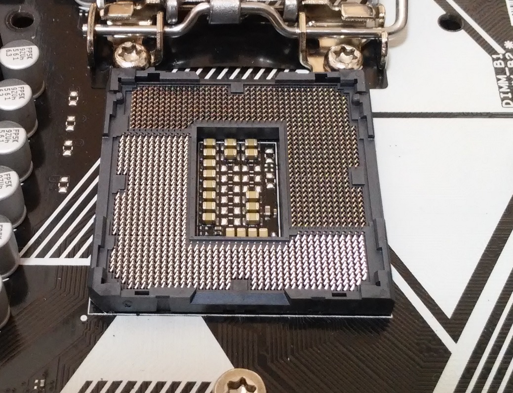 i7 9700K + ASUS B365 PLUS + クーラー、電源、メモリ等 【公式通販】