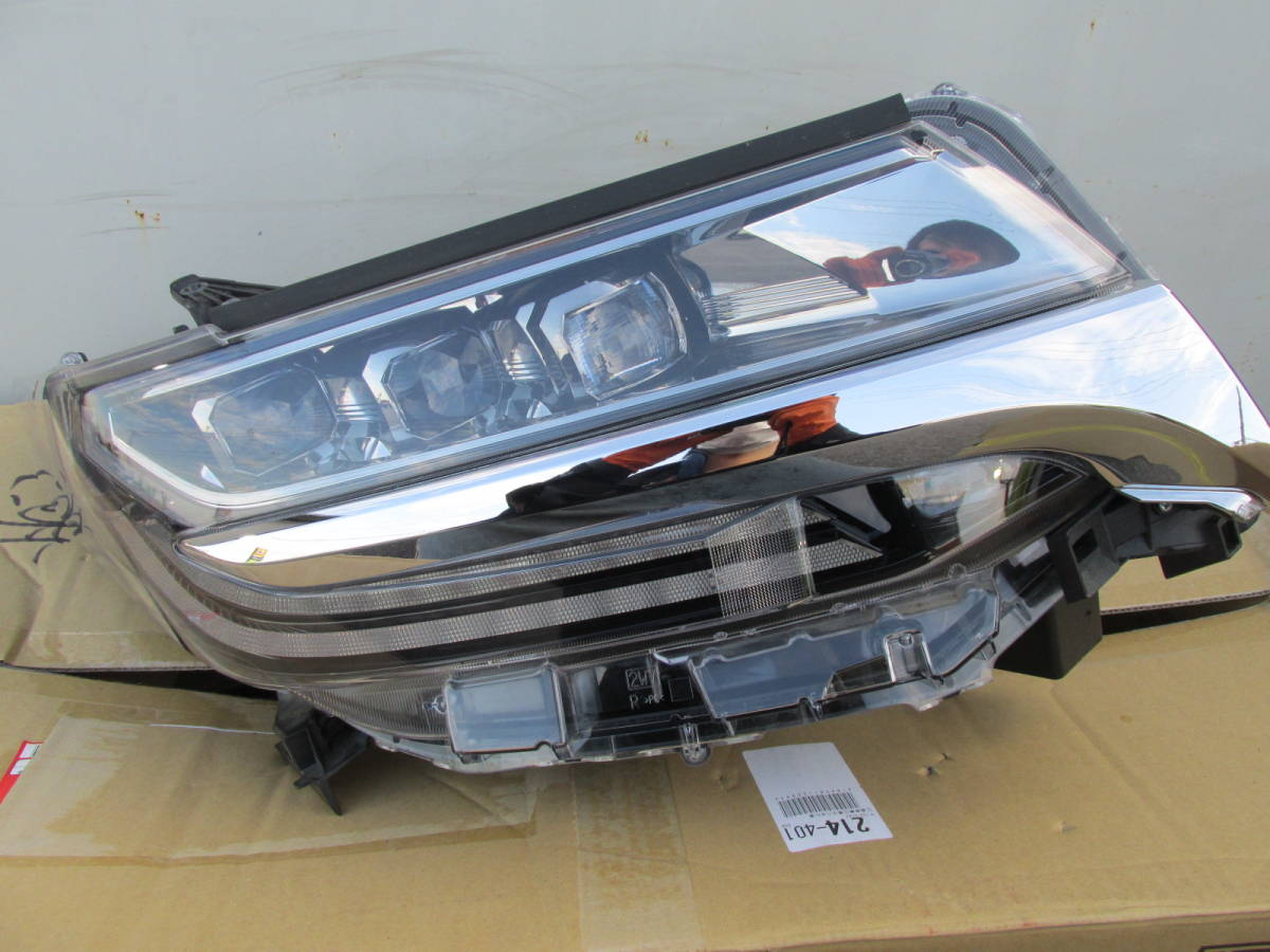 アルファード 30系 ヘッドライト LED 後期 右 3眼 トヨタ TOYOTA 綺麗