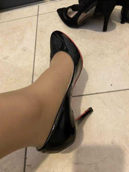 使用感あり アパレル店員 ピンヒール パンプス 黒 23cm 仕事用 整理品 面接 就活 Ol 通勤 通学 大人可愛い 立ち仕事 ブラック系 売買されたオークション情報 Yahooの商品情報をアーカイブ公開 オークファン Aucfan Com